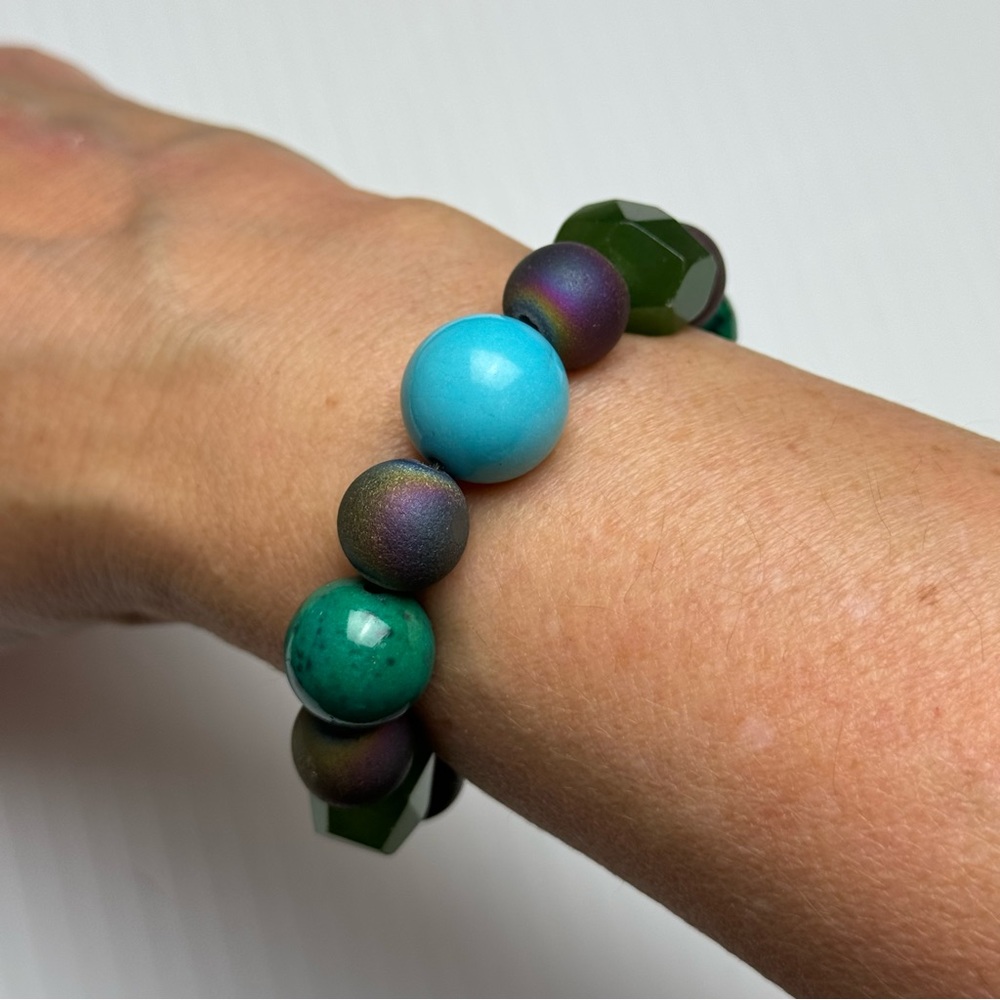 Druzy Howlite Agate Beaded Stretch Slip On Bracelet